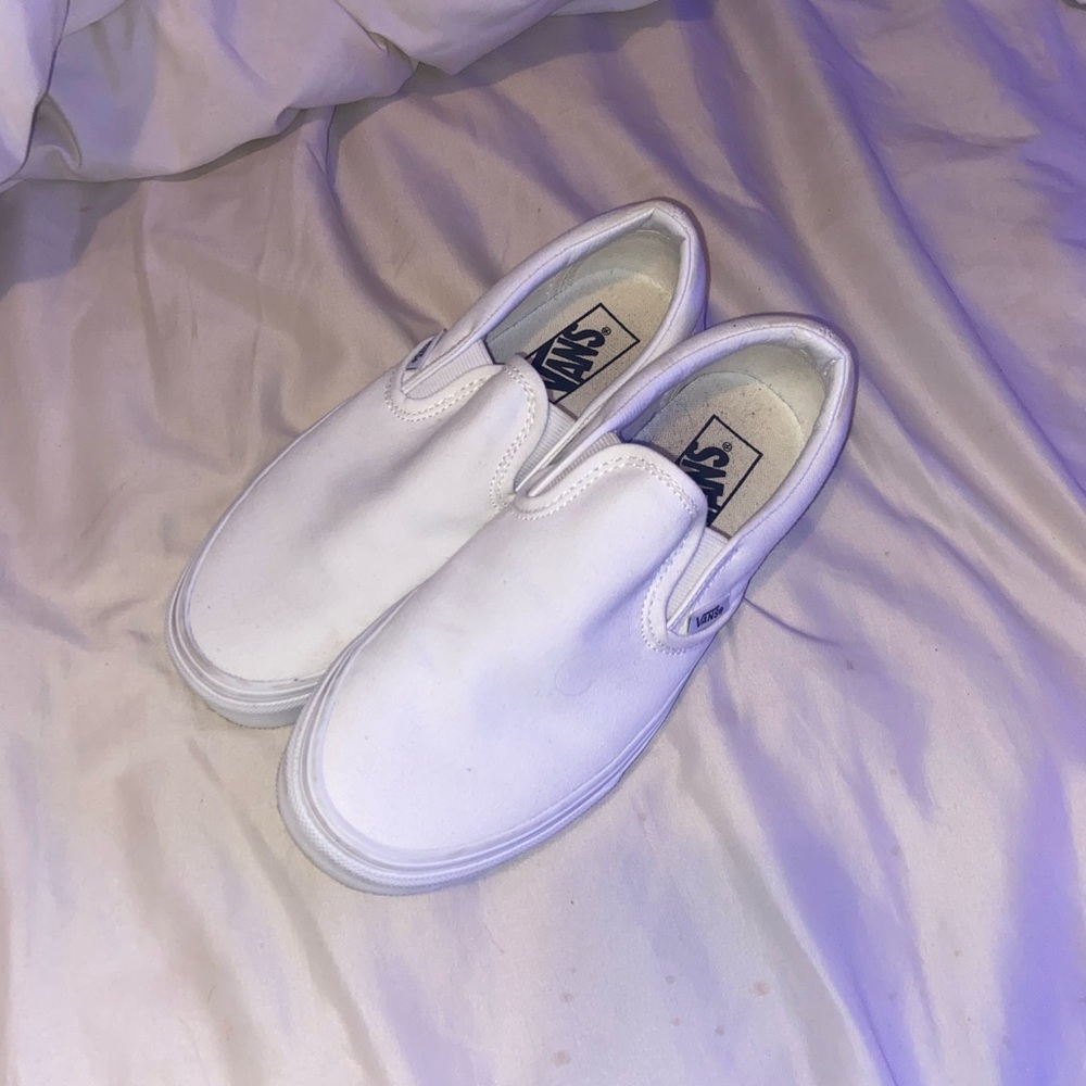 never worn white slip on vans size 7